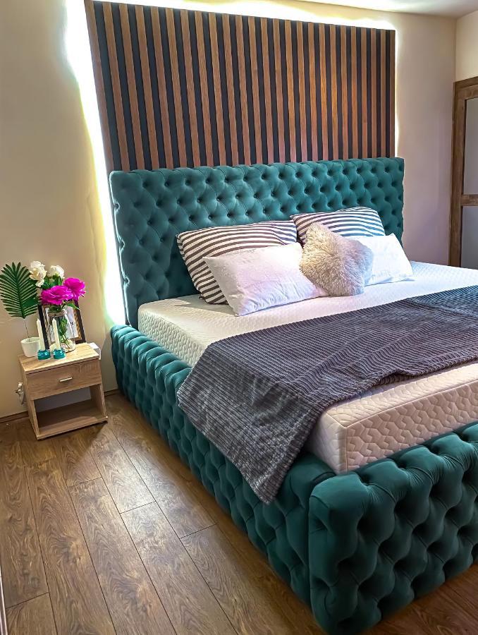 Loft Apartman Menhetn Šabac المظهر الخارجي الصورة